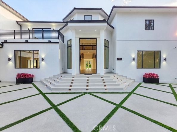 10511 Mary Bell Avenue, Sunland (los Angeles) CA 91040