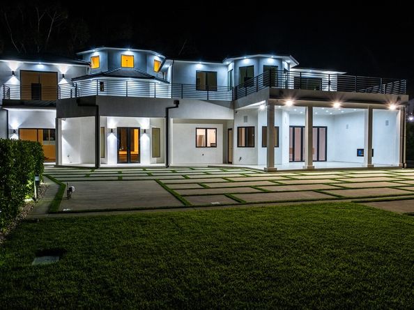 10511 Mary Bell Avenue, Sunland (los Angeles) CA 91040