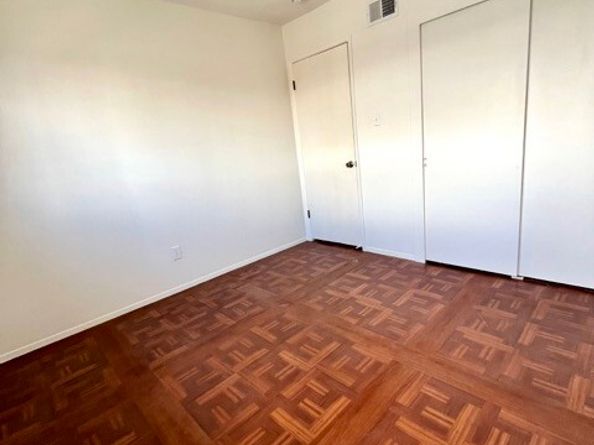 14 Camelback Avenue, Carson CA 90745