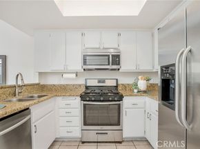 1655 Greenfield Avenue 14, Beverly Hills CA 90025