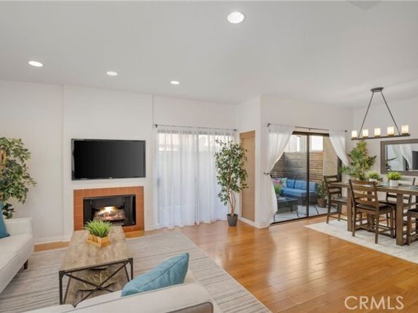 1655 Greenfield Avenue 14, Beverly Hills CA 90025