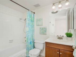 1655 Greenfield Avenue 14, Beverly Hills CA 90025