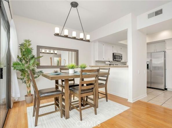 1655 Greenfield Avenue 14, Beverly Hills CA 90025