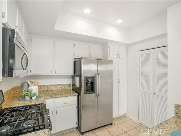 1655 Greenfield Avenue 14, Beverly Hills CA 90025