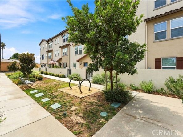 22318 Lily Ct, Torrance CA 90502