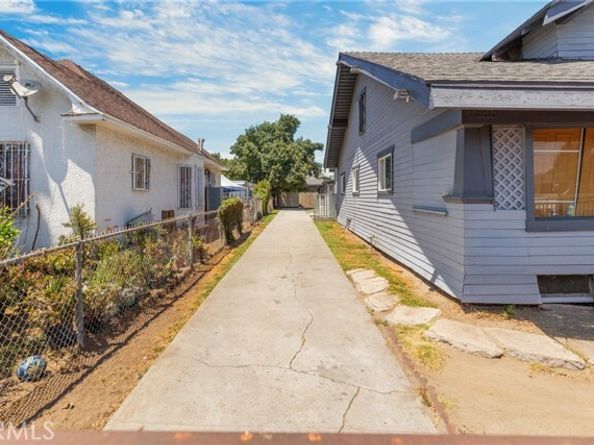 1253 E 46th, Los Angeles CA 90011