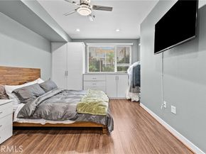 21301 Erwin Street 226, Woodland Hills (los Angeles) CA 91367