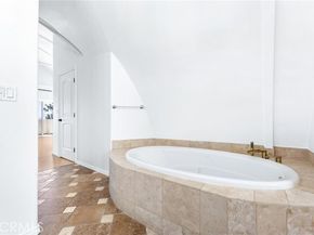 22870 Trigger Street, Chatsworth (los Angeles) CA 91311