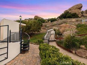 22870 Trigger Street, Chatsworth (los Angeles) CA 91311