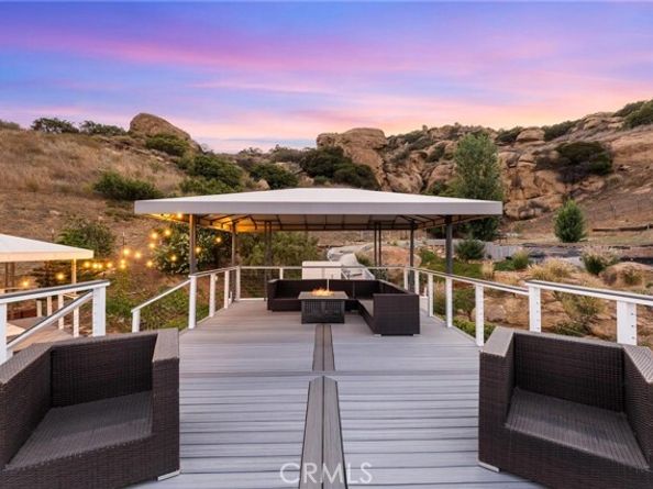 22870 Trigger Street, Chatsworth (los Angeles) CA 91311