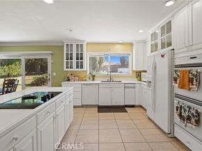 9560 Shoshone Avenue, Northridge (los Angeles) CA 91325