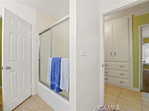 9560 Shoshone Avenue, Northridge (los Angeles) CA 91325