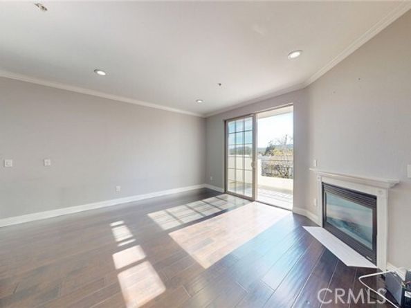 12407 Moorpark 301, Studio City (los Angeles) CA 91604