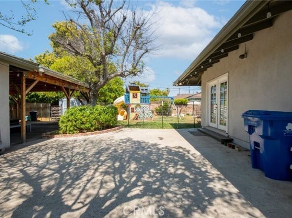 9419 Haskell Avenue, North Hills (los Angeles) CA 91343