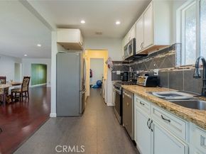 9419 Haskell Avenue, North Hills (los Angeles) CA 91343