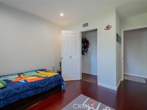 9419 Haskell Avenue, North Hills (los Angeles) CA 91343