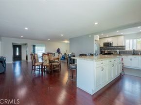 9419 Haskell Avenue, North Hills (los Angeles) CA 91343