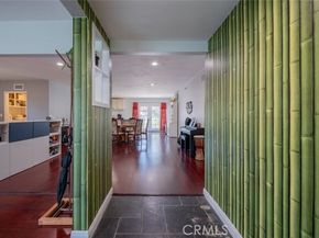 9419 Haskell Avenue, North Hills (los Angeles) CA 91343