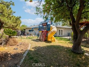 9419 Haskell Avenue, North Hills (los Angeles) CA 91343