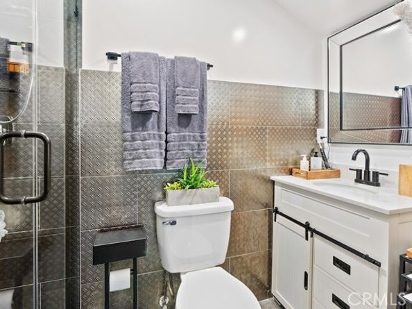 5305 Campo Rd, Woodland Hills (los Angeles) CA 91364