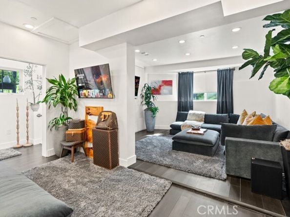 5305 Campo Rd, Woodland Hills (los Angeles) CA 91364
