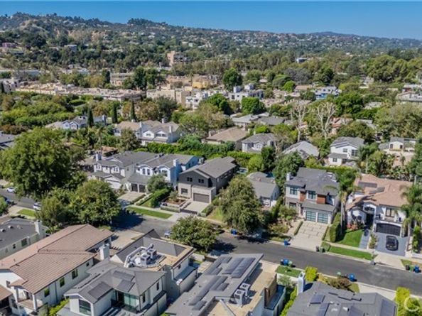4239 Rhodes Avenue, Studio City (los Angeles) CA 91604
