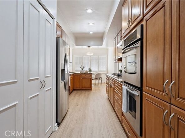 5416 Zelzah Avenue 202, Encino (los Angeles) CA 91316