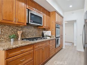 5416 Zelzah Avenue 202, Encino (los Angeles) CA 91316
