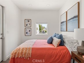 933 N Lincoln Street, Burbank CA 91506