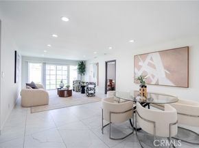14715 Archwood Street, Van Nuys (los Angeles) CA 91405