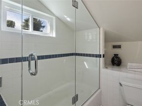 12139 Hollyglen Place, Studio City (los Angeles) CA 91604