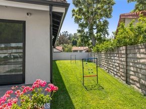 5100 Orrville Avenue, Woodland Hills (los Angeles) CA 91367