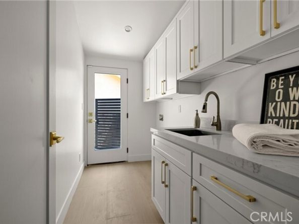 5100 Orrville Avenue, Woodland Hills (los Angeles) CA 91367