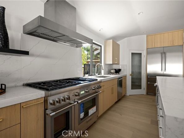5100 Orrville Avenue, Woodland Hills (los Angeles) CA 91367