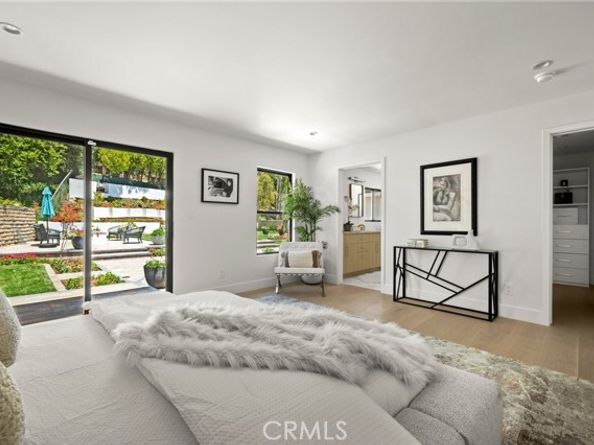 5100 Orrville Avenue, Woodland Hills (los Angeles) CA 91367