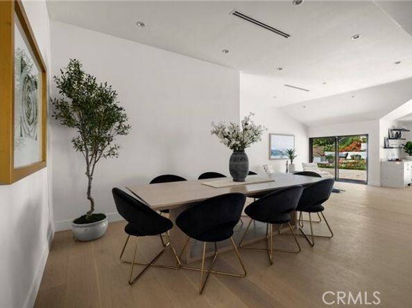 5100 Orrville Avenue, Woodland Hills (los Angeles) CA 91367