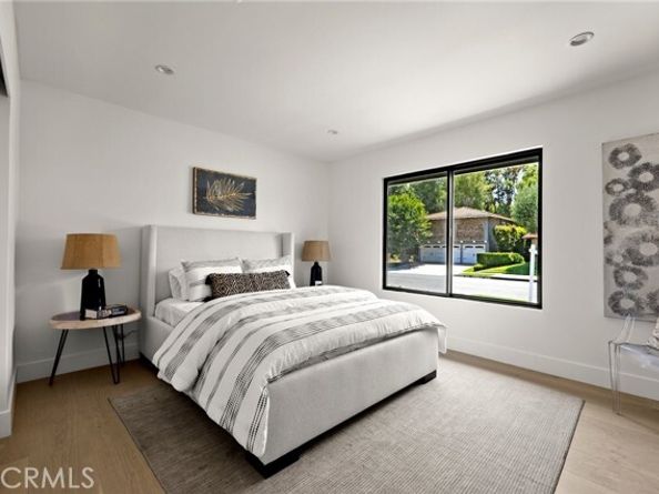 5100 Orrville Avenue, Woodland Hills (los Angeles) CA 91367