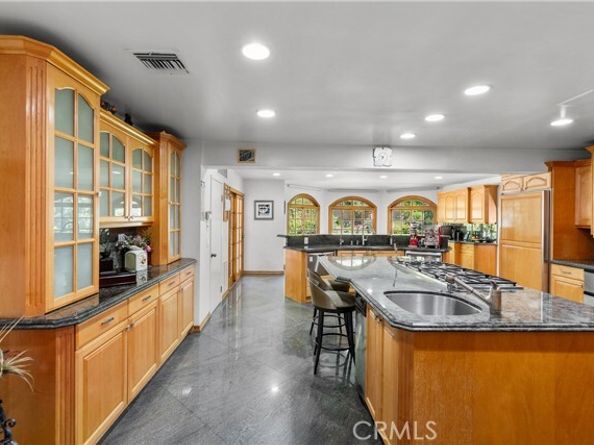 19621 Citronia, Northridge (los Angeles) CA 91324