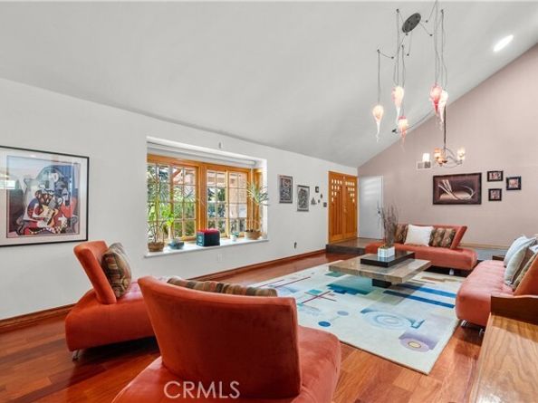 19621 Citronia, Northridge (los Angeles) CA 91324