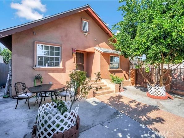 5307 Compton Avenue, Los Angeles CA 90011