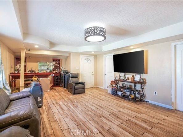 5307 Compton Avenue, Los Angeles CA 90011