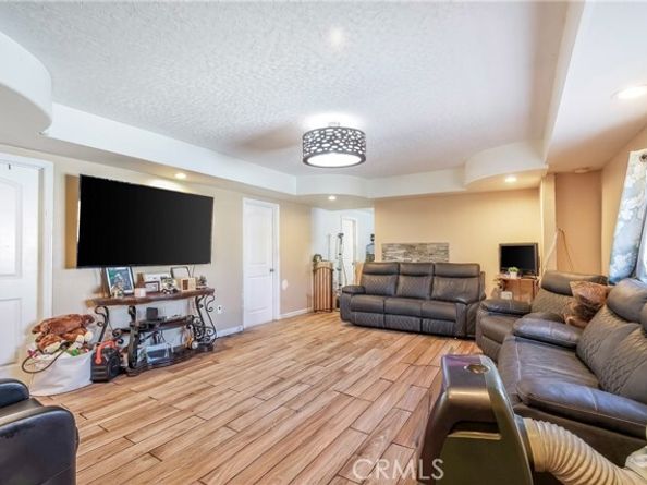 5307 Compton Avenue, Los Angeles CA 90011