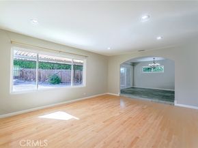 23952 Nomar Street, Woodland Hills (los Angeles) CA 91367