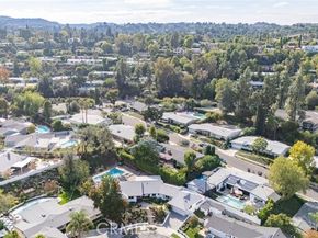 23952 Nomar Street, Woodland Hills (los Angeles) CA 91367