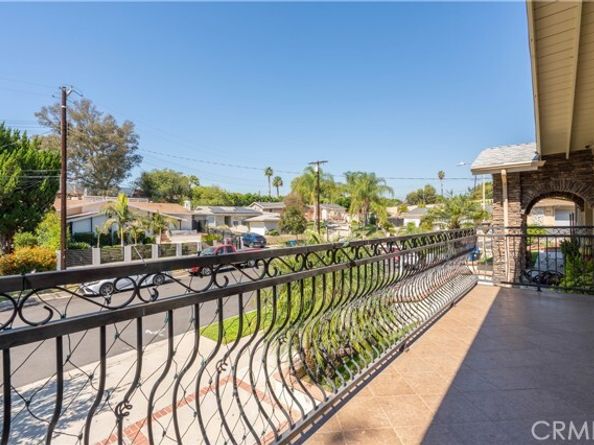 9434 Mclennan Avenue, Northridge (los Angeles) CA 91343