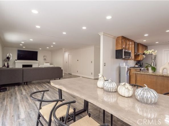 9434 Mclennan Avenue, Northridge (los Angeles) CA 91343