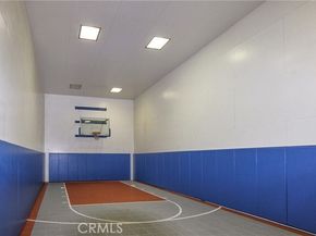 5515 Canoga Avenue 305, Woodland Hills (los Angeles) CA 91367