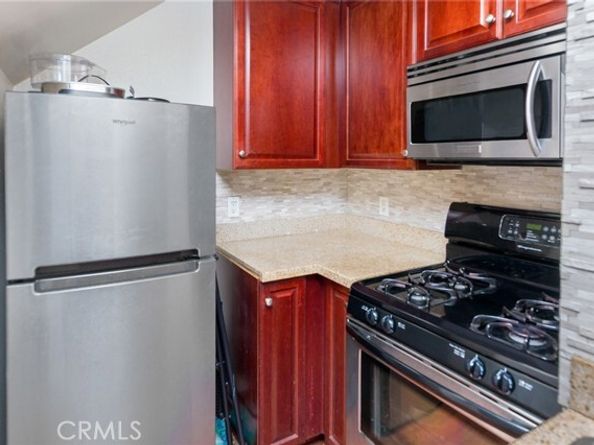 5515 Canoga Avenue 305, Woodland Hills (los Angeles) CA 91367