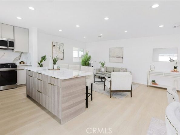 8003 Aldea, Van Nuys (los Angeles) CA 91406