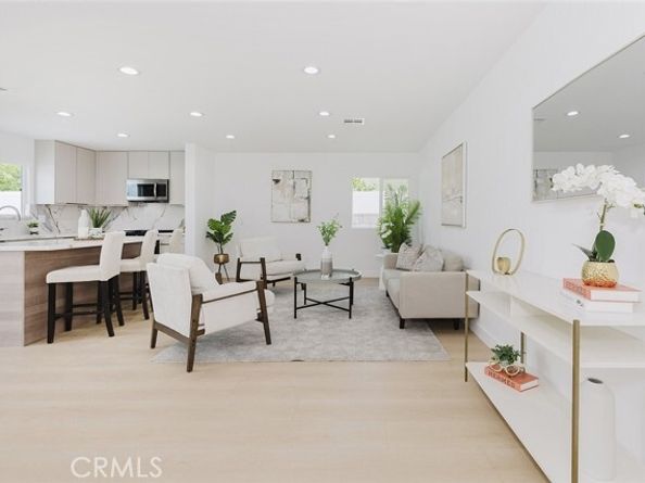 8003 Aldea, Van Nuys (los Angeles) CA 91406